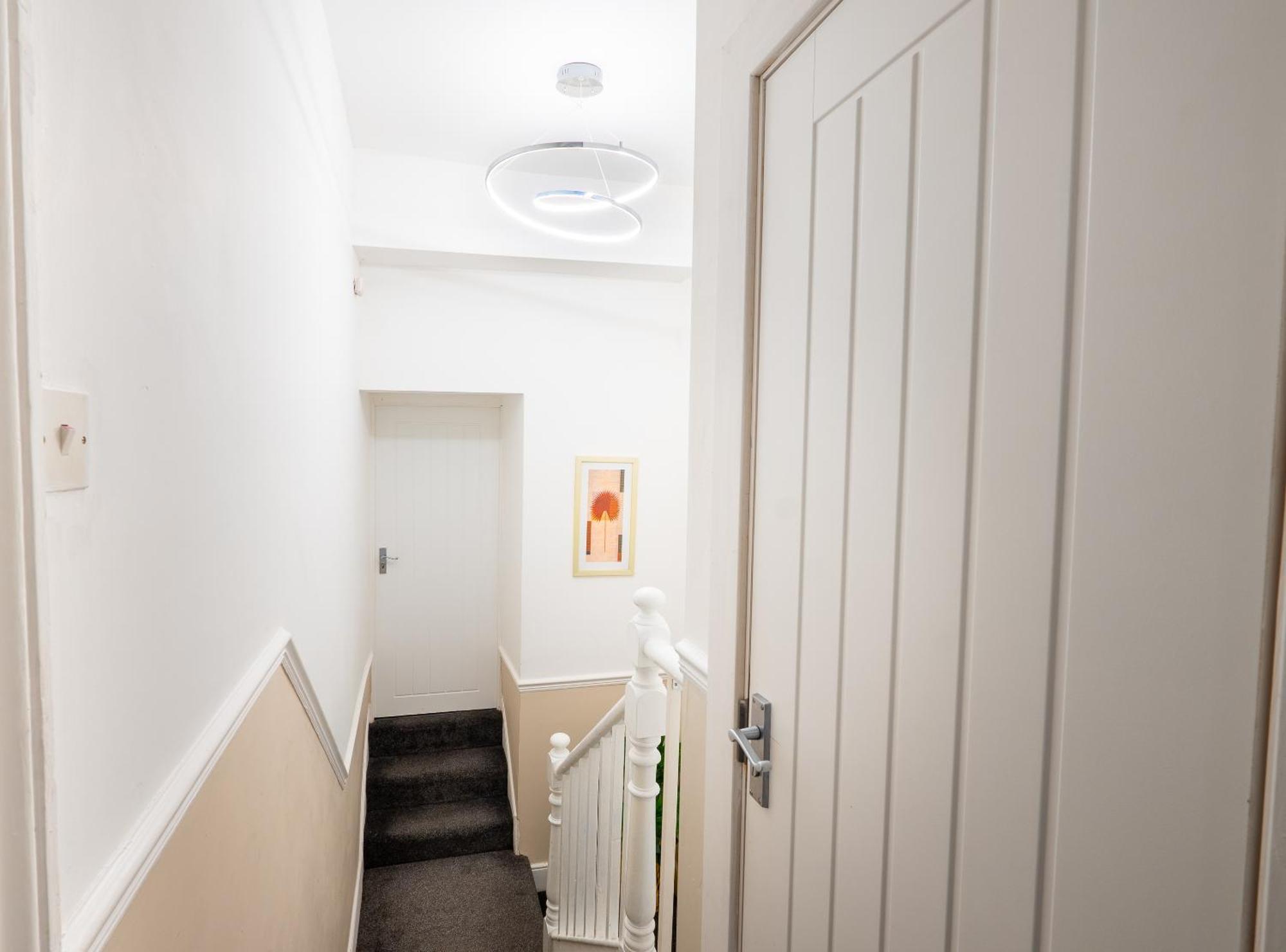 Holiday home 4-bedroom - Ideal For Groups Working Away From Swansea