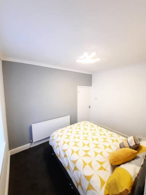 Holiday home 4-bedroom - Ideal For Groups Working Away From