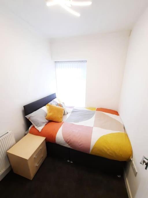 4-bedroom - Ideal For Groups Working Away From Swansea